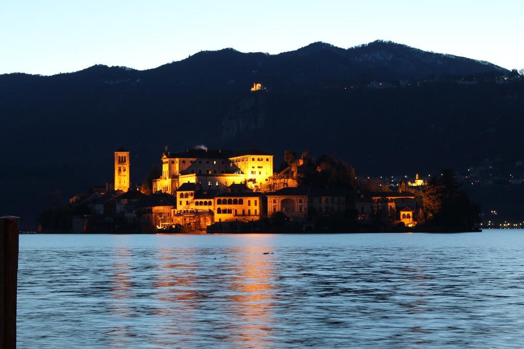 Apartments Cusius And Horta Orta San Giulio Zimmer foto