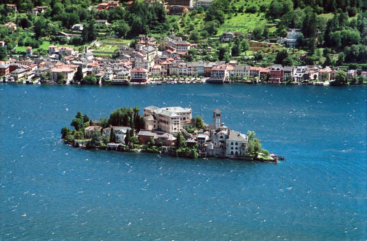 Apartments Cusius And Horta Orta San Giulio Zimmer foto
